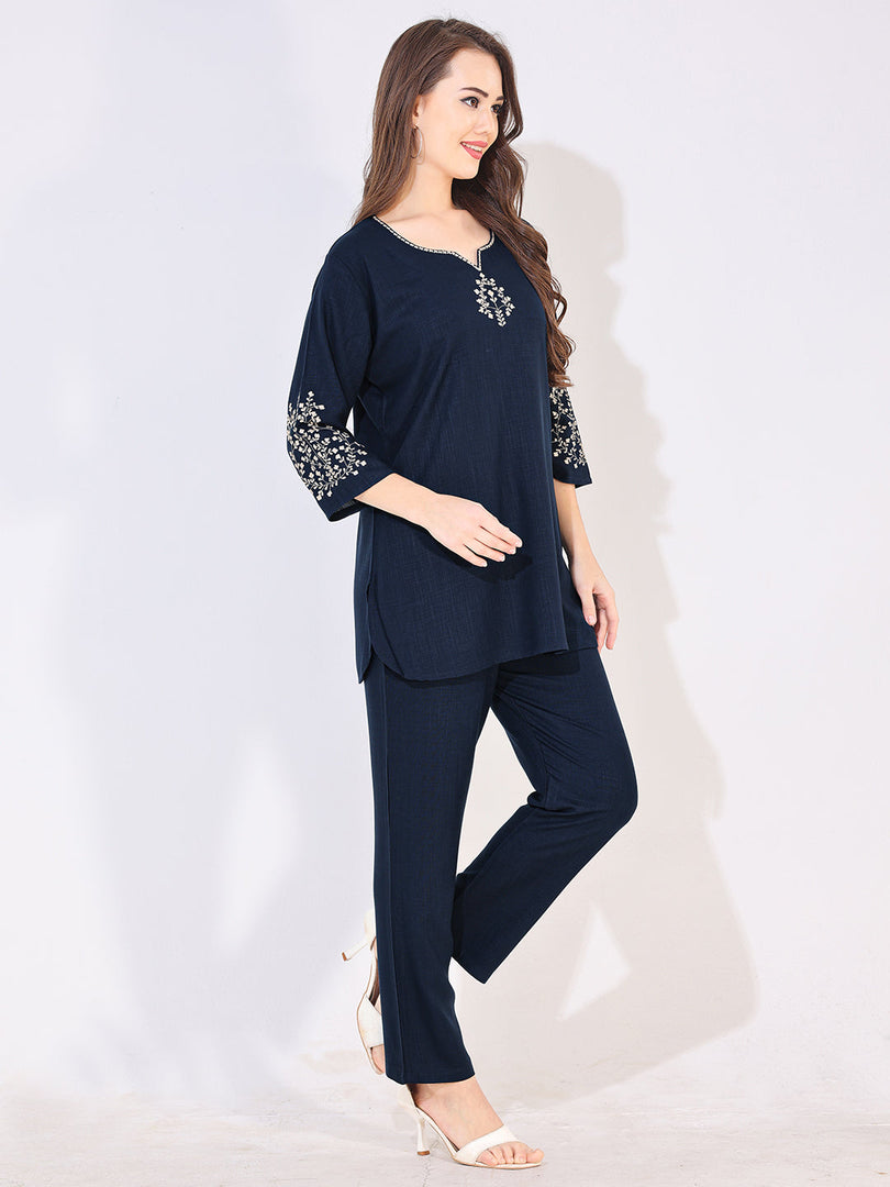 Women Solid Embroidered Stylish Co-ord Set
