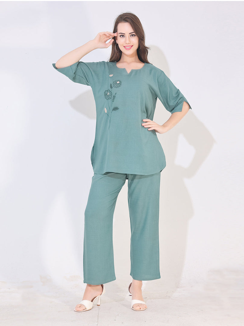 Women Green Solid Embroidered Stylish Co-ord Set