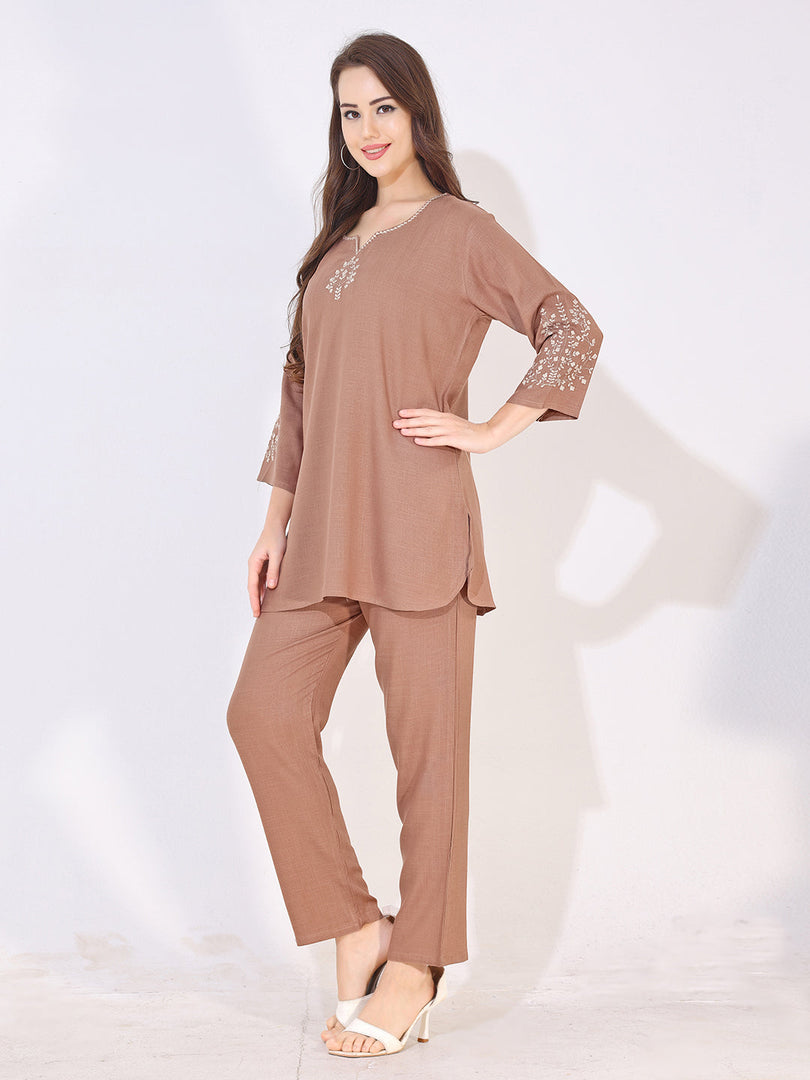 Women Beige Solid Embroidered Stylish Co-ord Set
